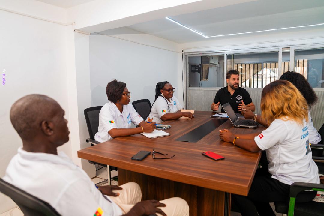 Équipe SkyBuild échafaudage Douala Cameroun